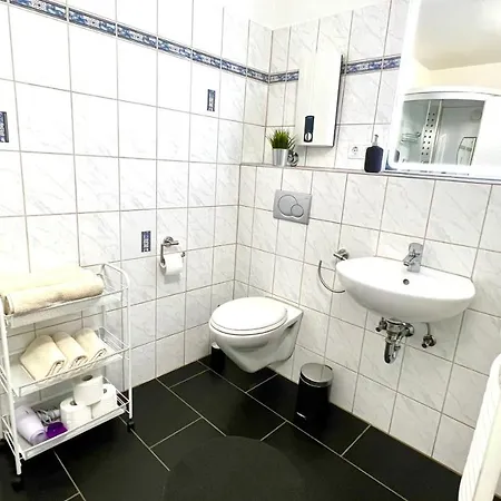 In Linden - Stadtleben - 68qm, Kueche, Bad, 2 Balkons, 5 Personen, Wifi Hanóver